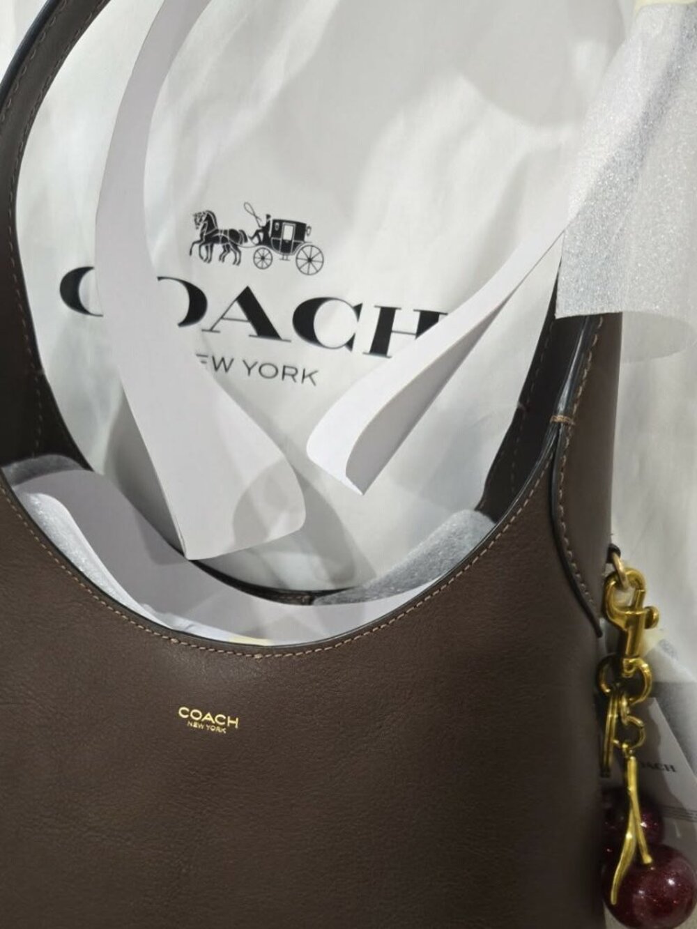 New Coach Brooklyn 28 shoulder bag maple and brass  authentic - Picture 2 of 3